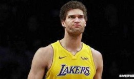 沃神最新爆料湖人交易里夫斯,里夫斯或成关键筹码，湖人布局新赛季”